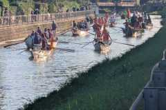 Corteo di barche a remi sul Brenta